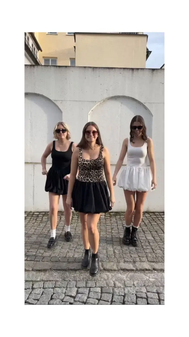 Eleganz trifft Attitude 🔥

Drei Minikleider von ItalyDesign🇮🇹#, drei starke Styles:
Leo 🐆, Klassisch Schwarz 🖤 & Strahlendes Weiß 🤍 – perfekt für Frühling, Events & besondere Anlässe!

Ein Look, der sitzt. Ein Schnitt, der wirkt.
Welches Kleid ist dein Favorit?

Jetzt shoppen in 📍

Dillingen | Meitingen | Wertingen

#ItalyDesign #MinidressVibes #LeoLook #BlackAndWhite #StyleUpdate #SpringFashion #ReelInspo #Modehausschneider #Frühlingsmode #Trendstyle #OOTD #EleganterLook#Dillingen #höchsadt #augsburg #lauingen #dillingen #wertingen